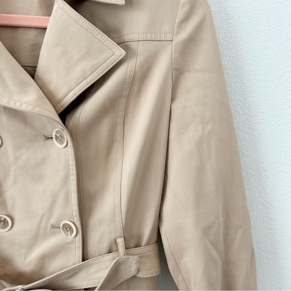 Elie Tahari Light Tan Double Breasted Trench Coat - Picture 3 of 10